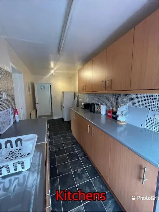 Super Deluxe Extra Large 3 Bedroom Apartment Stanley